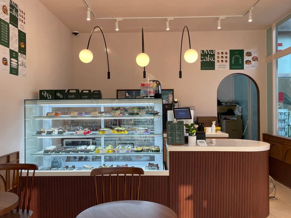 Interior 9
